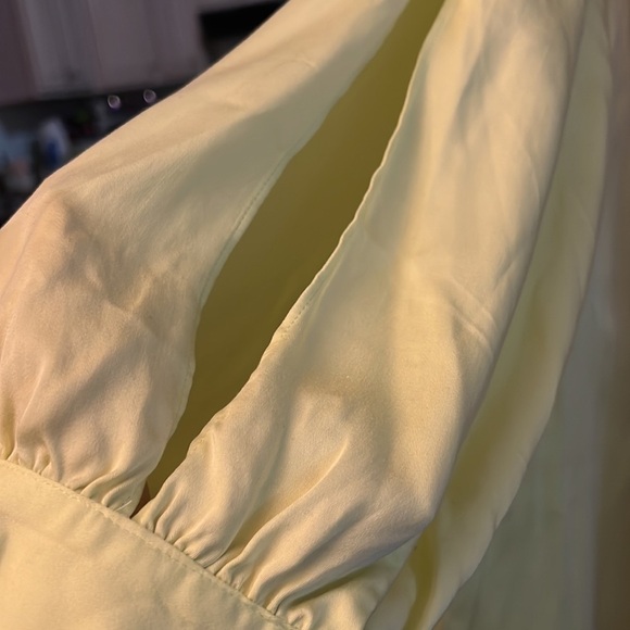 Chico's Chartreuse Open Sleeve Button Blouse size 16 NWT - Picture 6 of 9